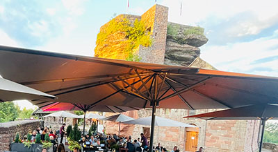 Photo 3 de la terrasse du restaurant Là-Haut à Saverne
